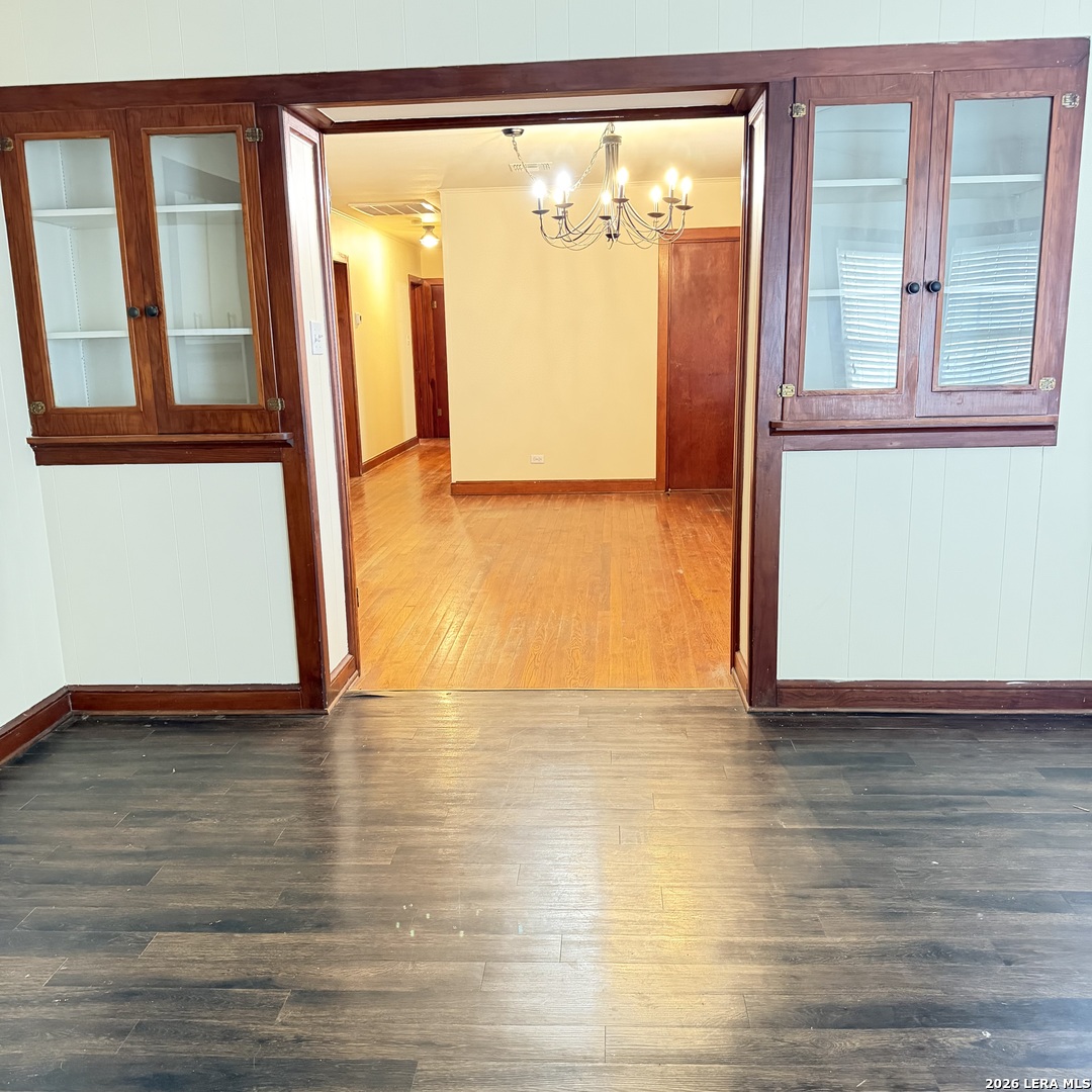 811 County Road 213 Mccoy TX 78113