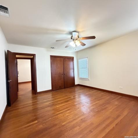 811 County Road 213 Mccoy TX 78113