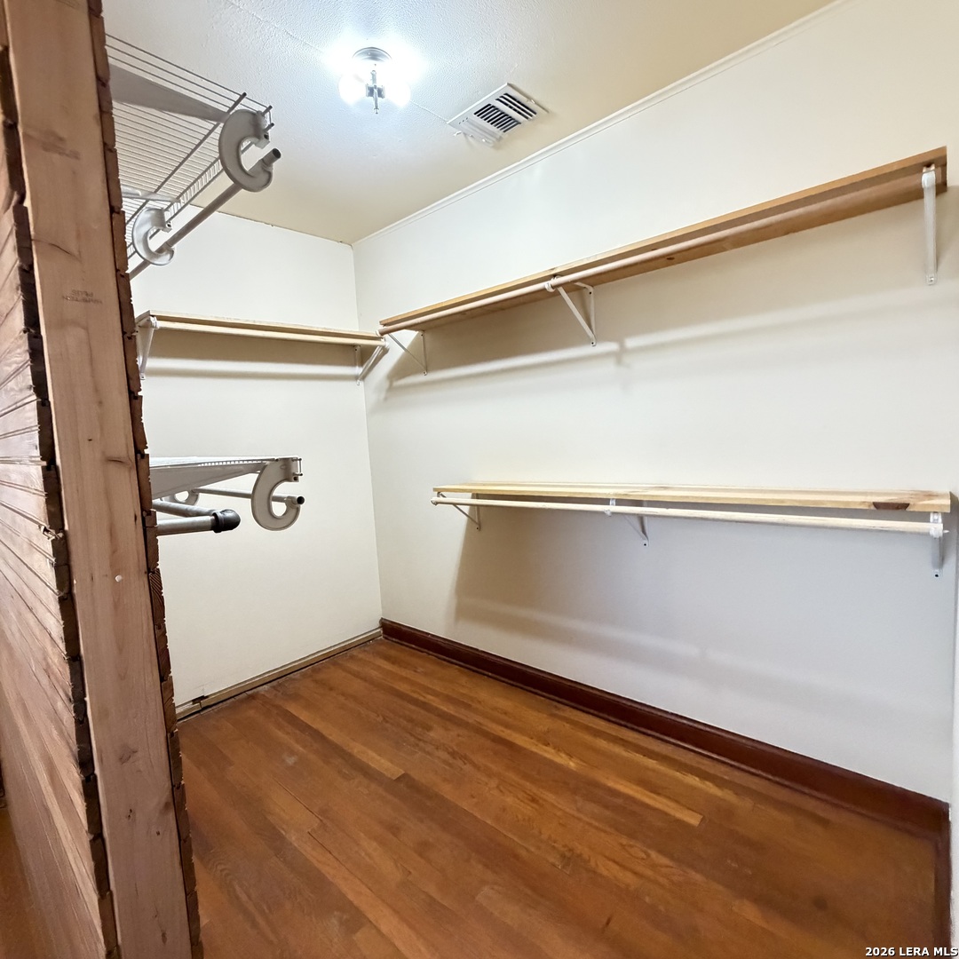 811 County Road 213 Mccoy TX 78113