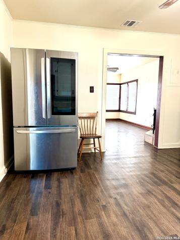 811 County Road 213 Mccoy TX 78113