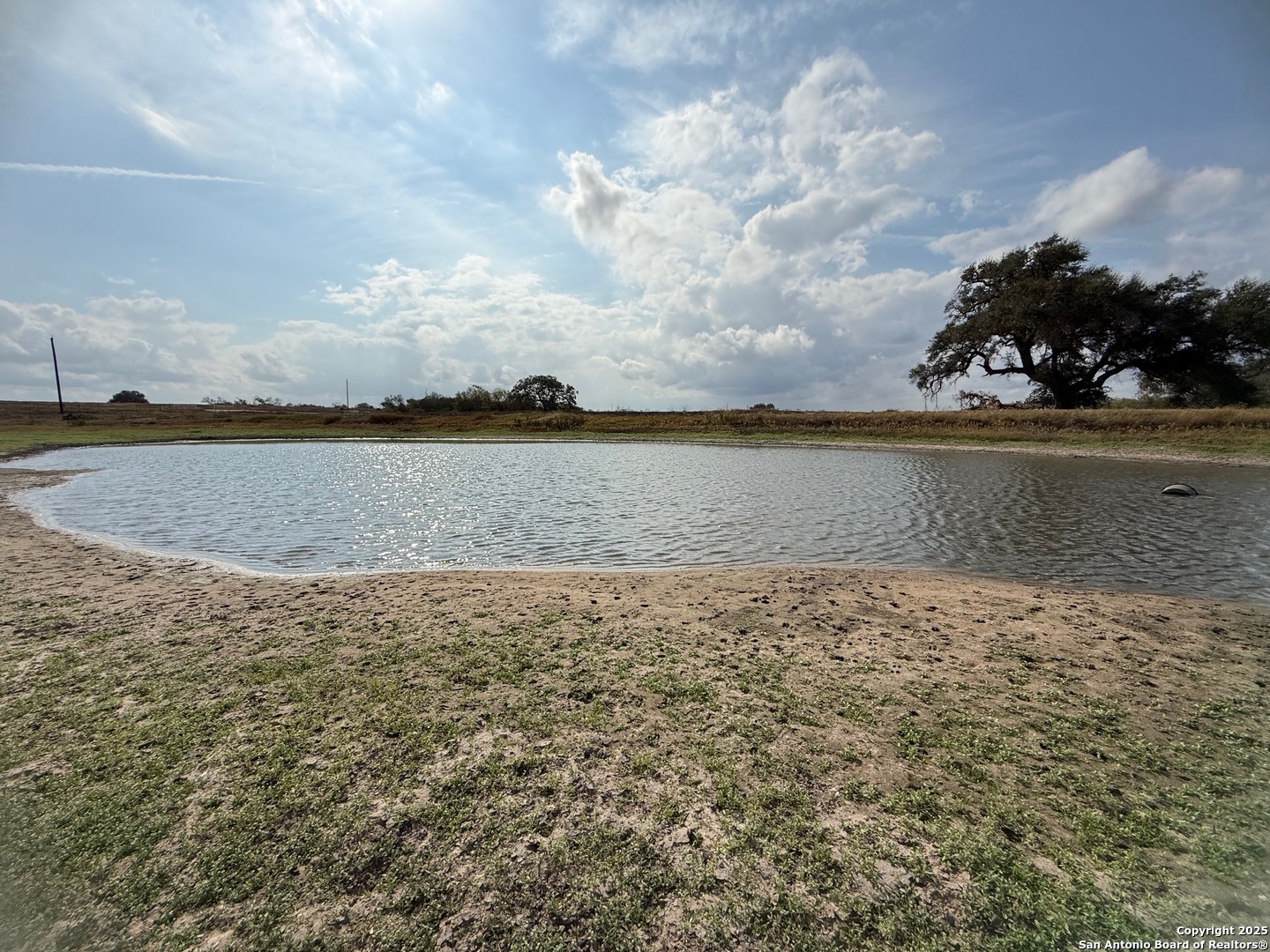 4689 County Road 302 Runge TX 78151