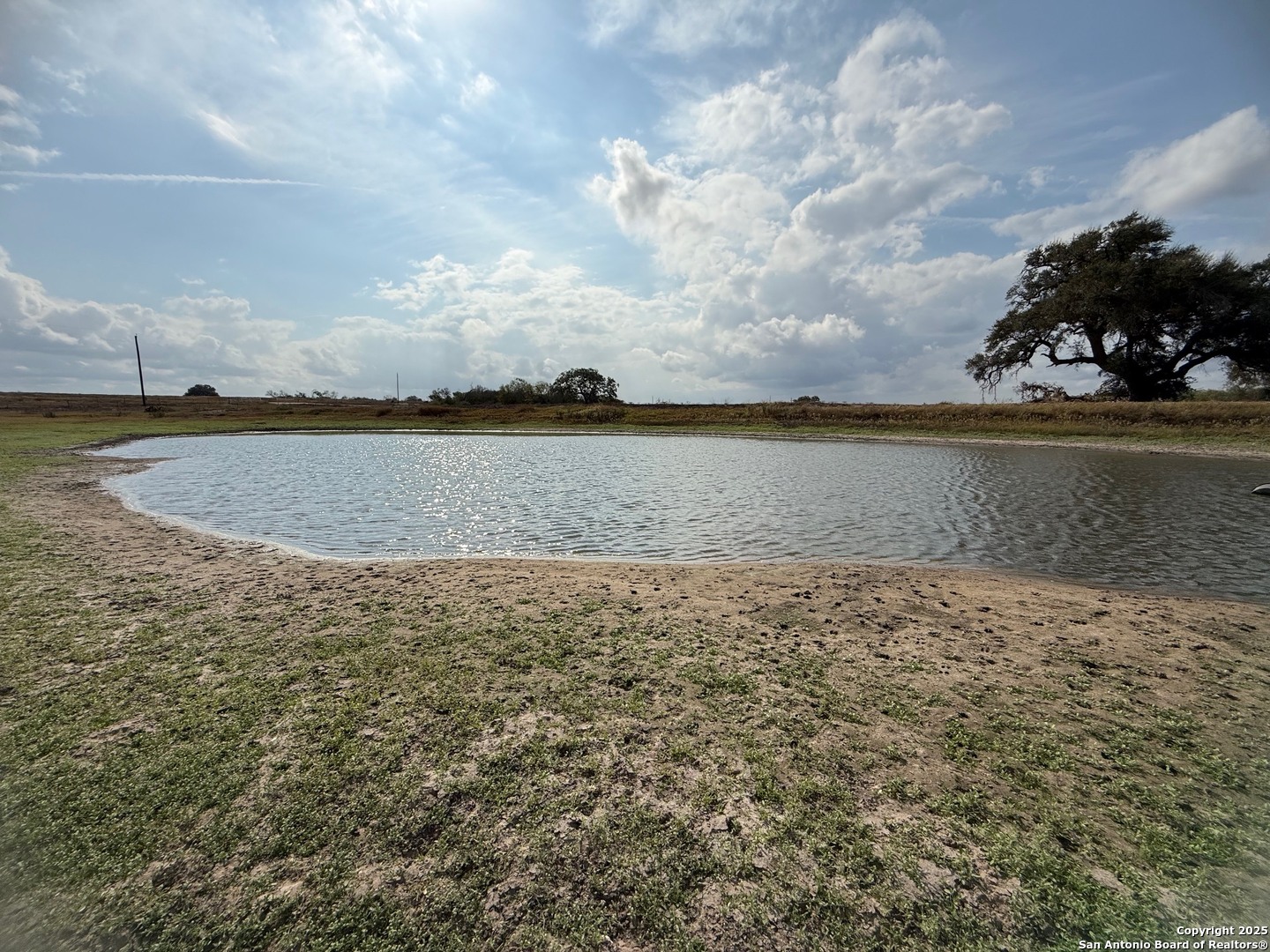 4689 County Road 302 Runge TX 78151