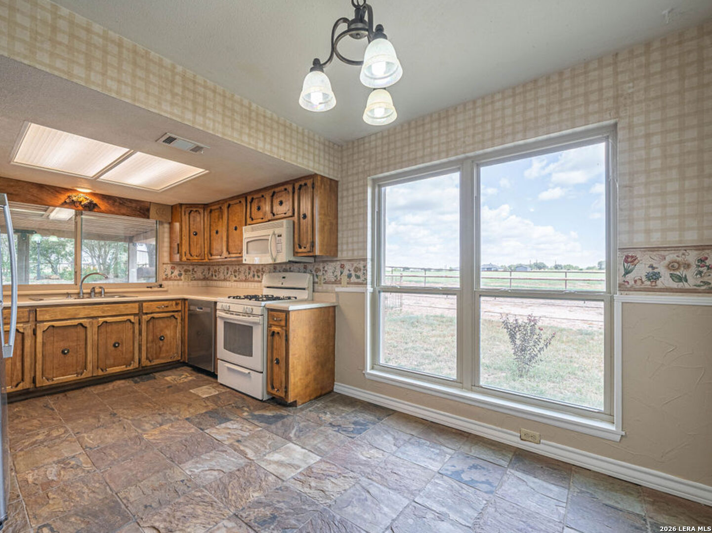 1935 E Fm 1518 St Hedwig TX 78152