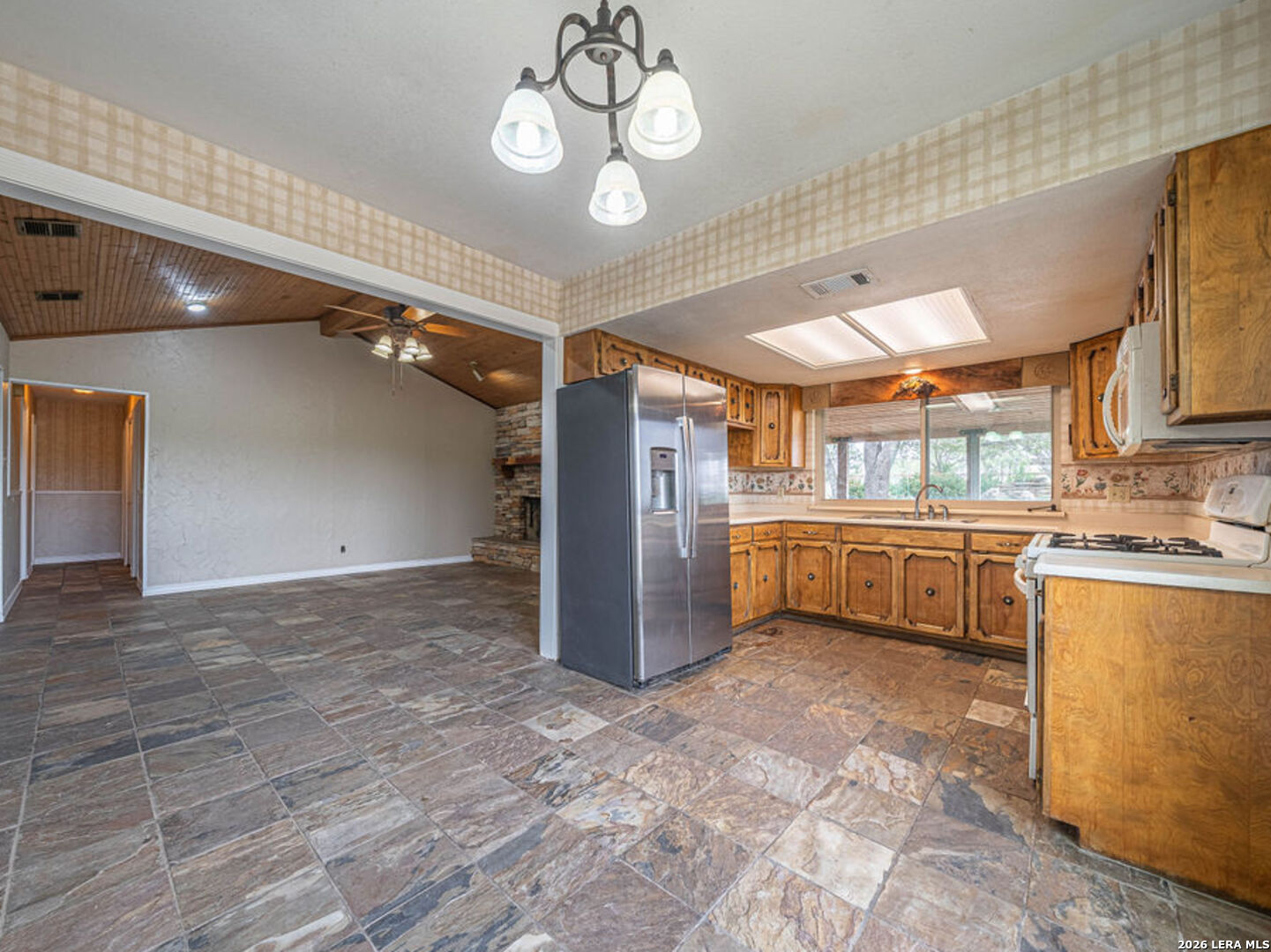 1935 E Fm 1518 St Hedwig TX 78152