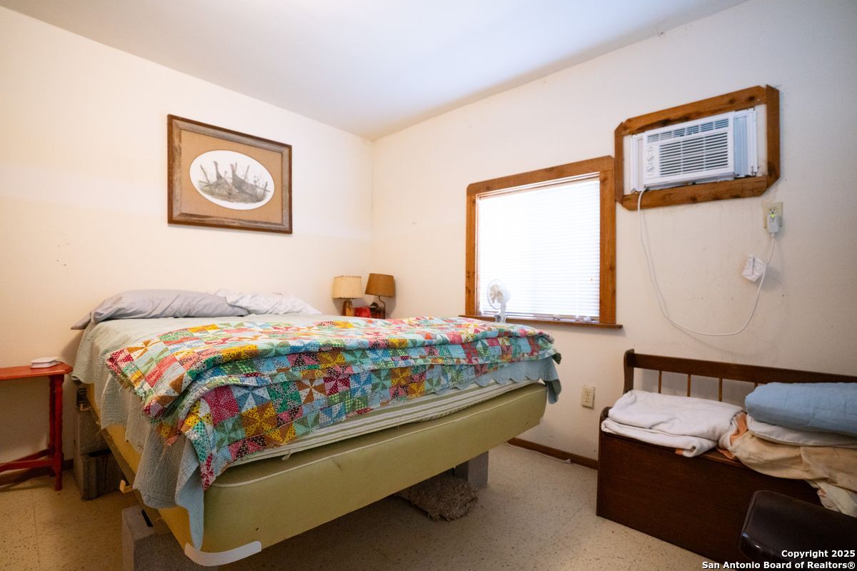 116 U.s. Highway 83 Mountain Home TX 78058