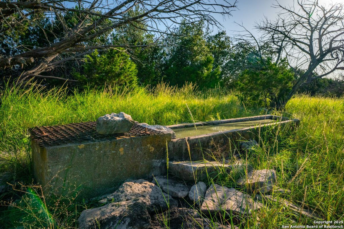 116 U.s. Highway 83 Mountain Home TX 78058