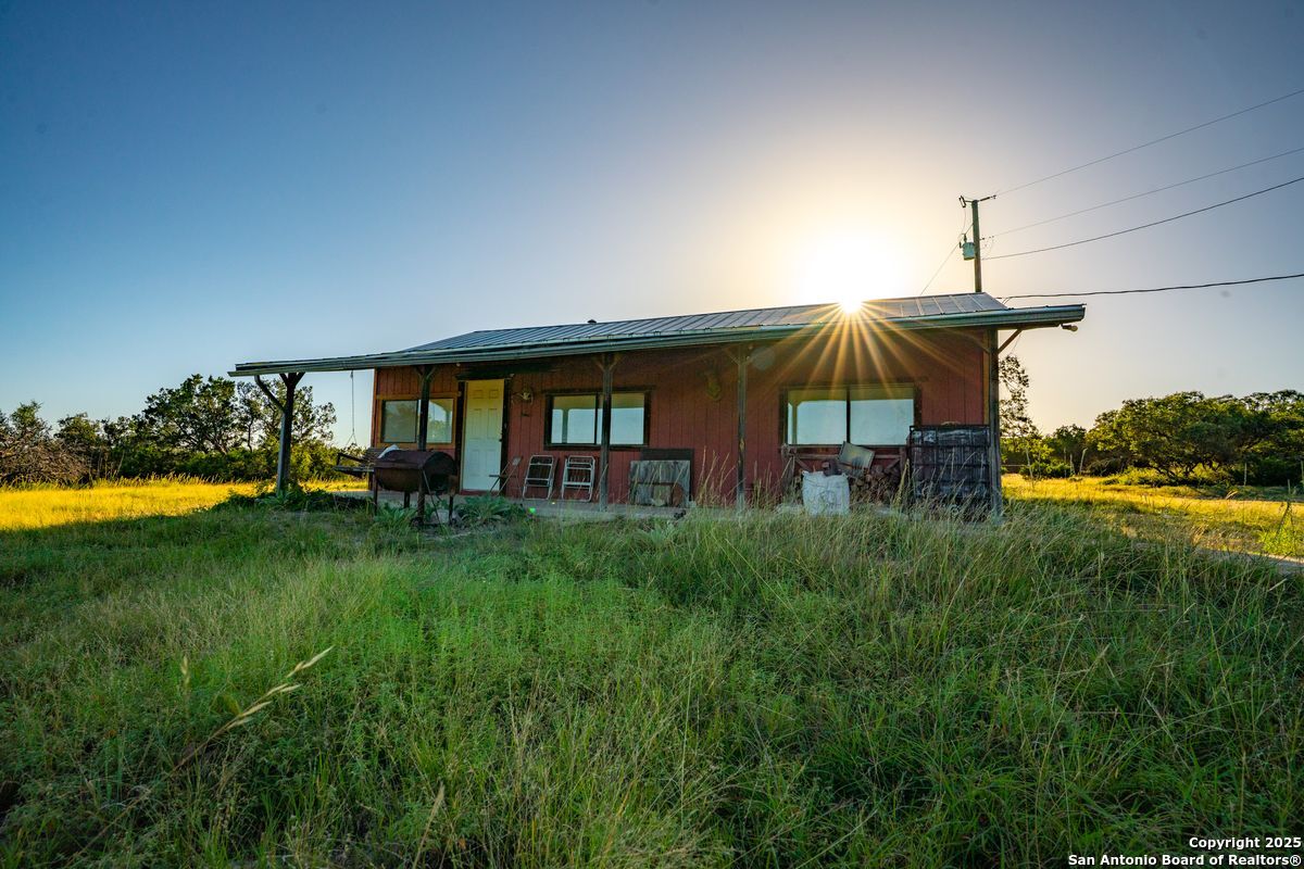 116 U.s. Highway 83 Mountain Home TX 78058