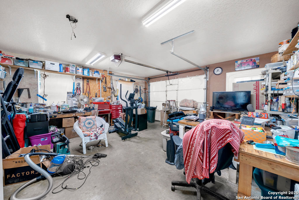 16020 Fm 463 Lytle TX 78052