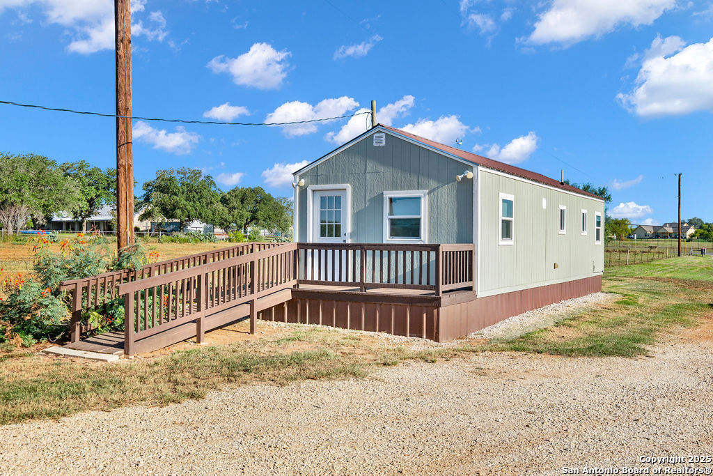 16020 Fm 463 Lytle TX 78052