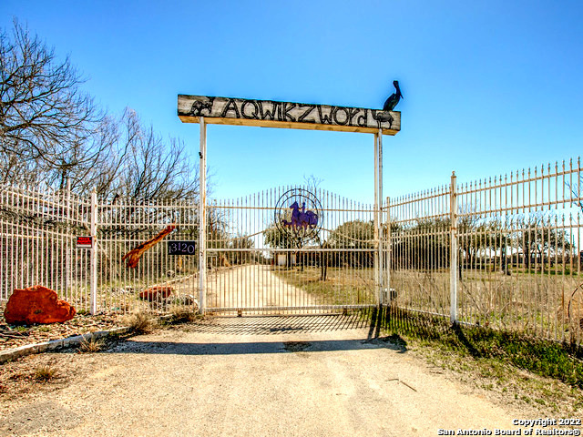 13120 Pittman Road Adkins TX 78101