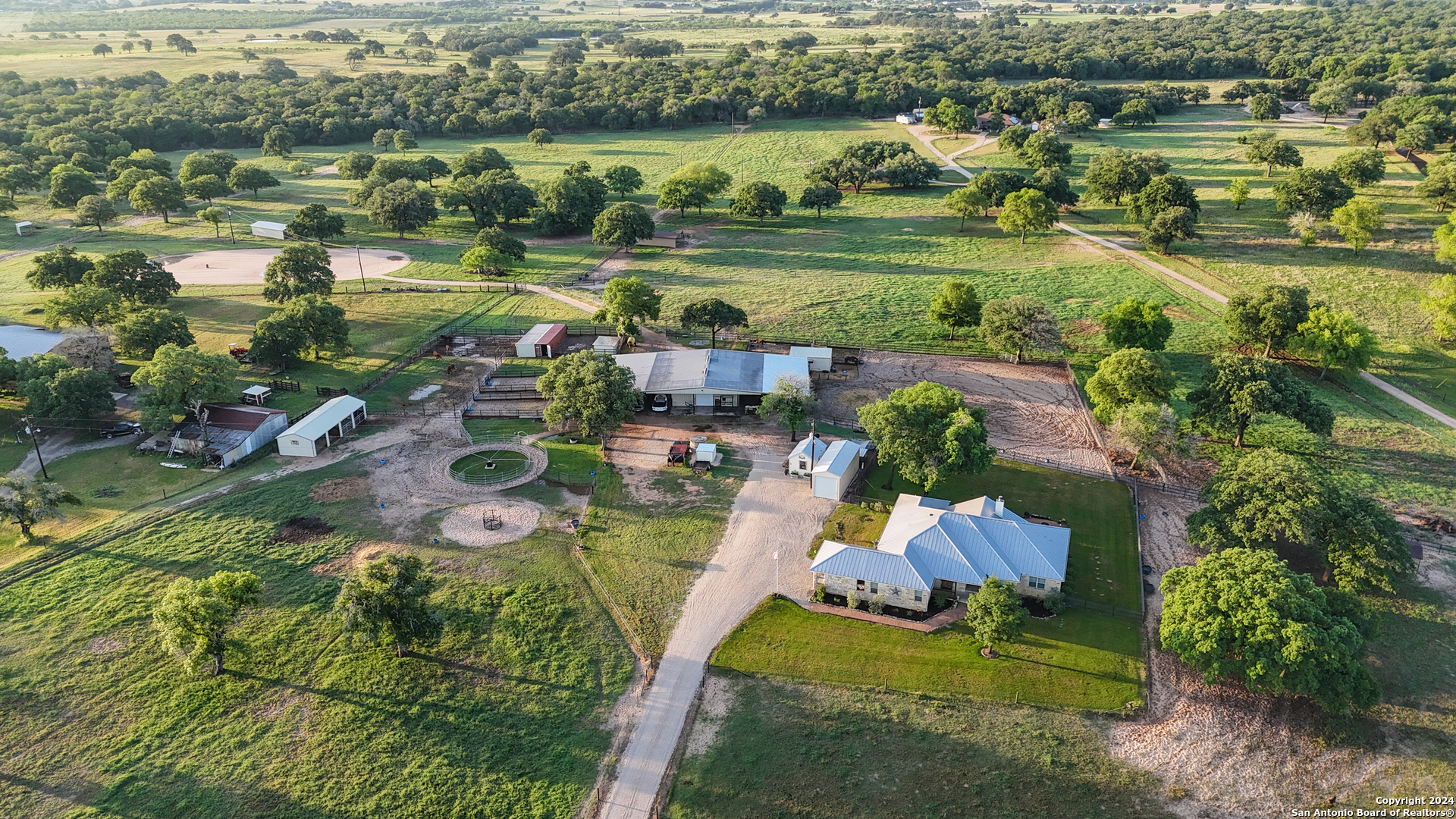 6356 County Road 307 La Vernia TX 78121