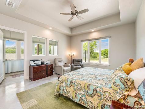 497 Cypress Falls Utopia TX 78884