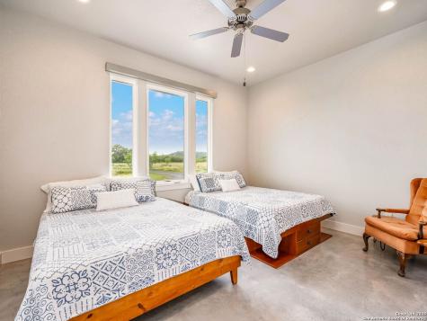 497 Cypress Falls Utopia TX 78884