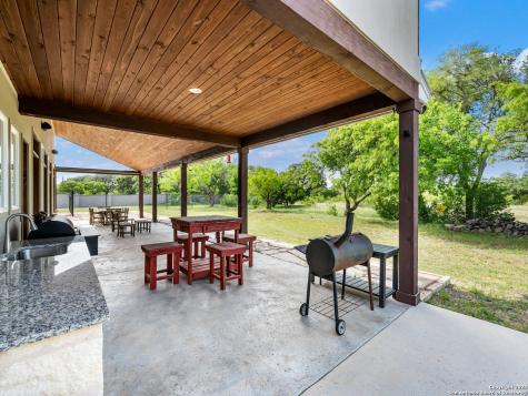 497 Cypress Falls Utopia TX 78884