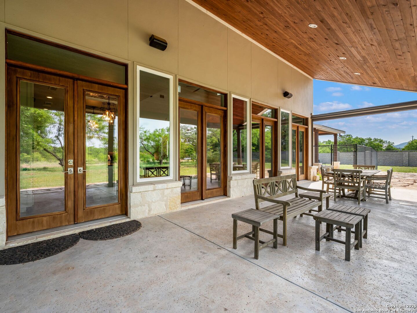 497 Cypress Falls Utopia TX 78884