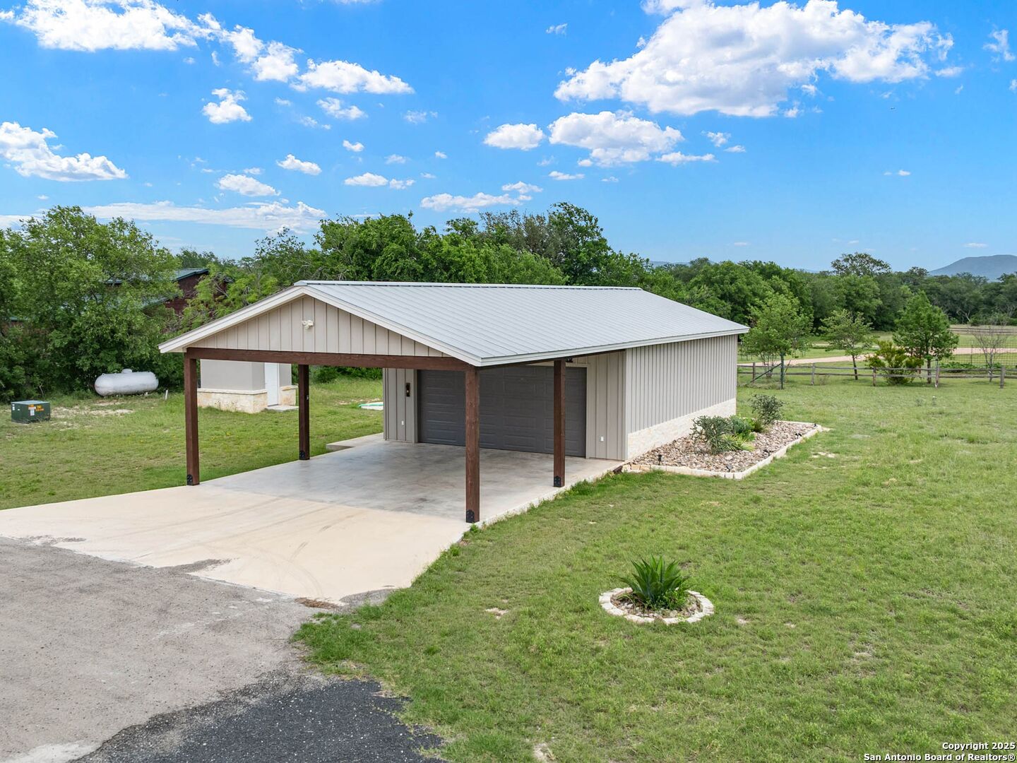 497 Cypress Falls Utopia TX 78884