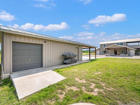 497 Cypress Falls Utopia TX 78884