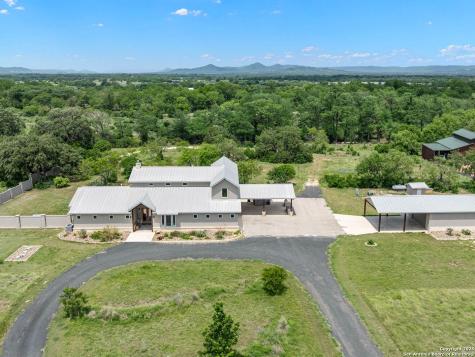 497 Cypress Falls Utopia TX 78884