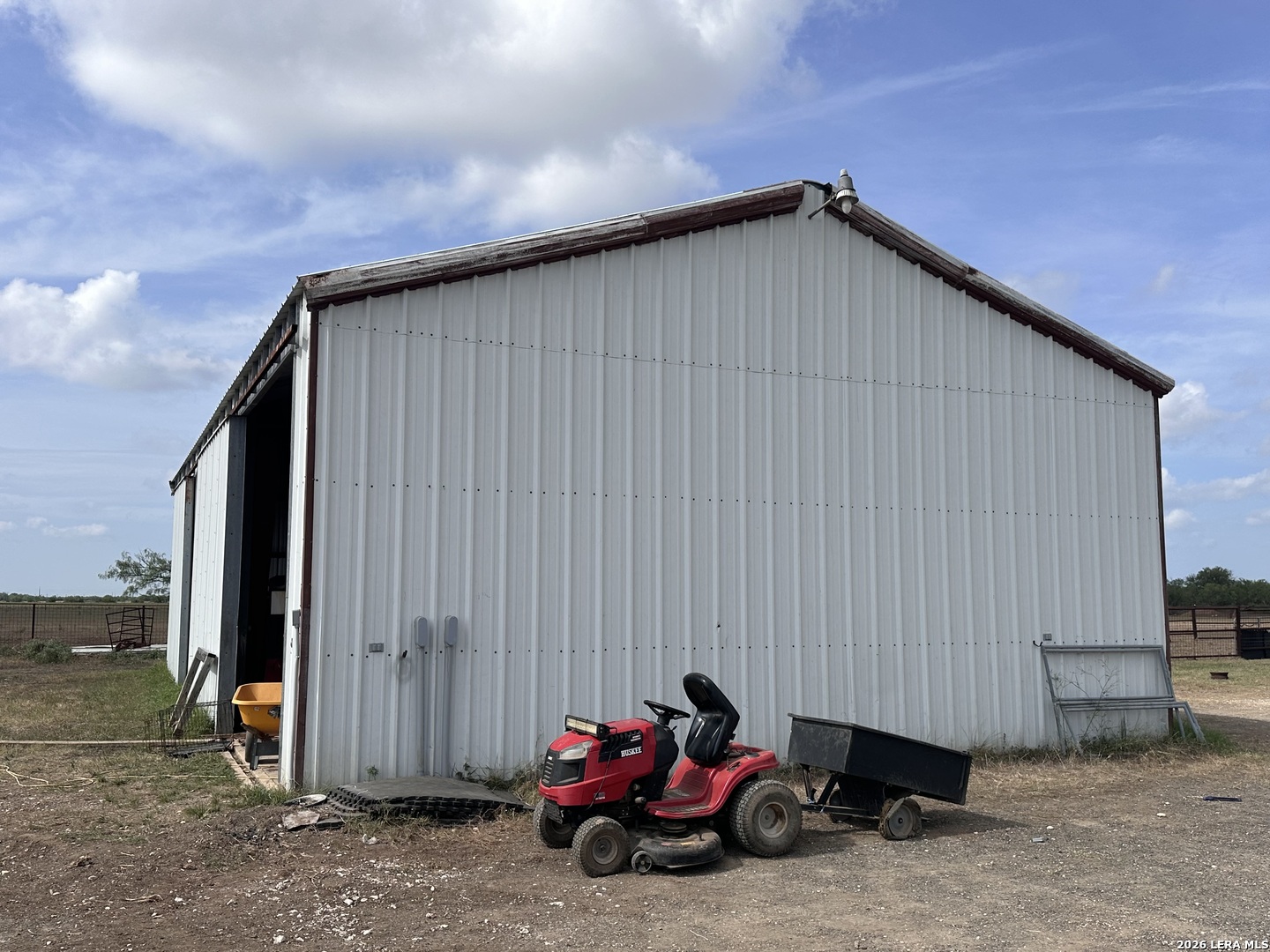 1667 County Road 345 Knippa TX 78870