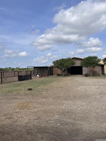 1667 County Road 345 Knippa TX 78870