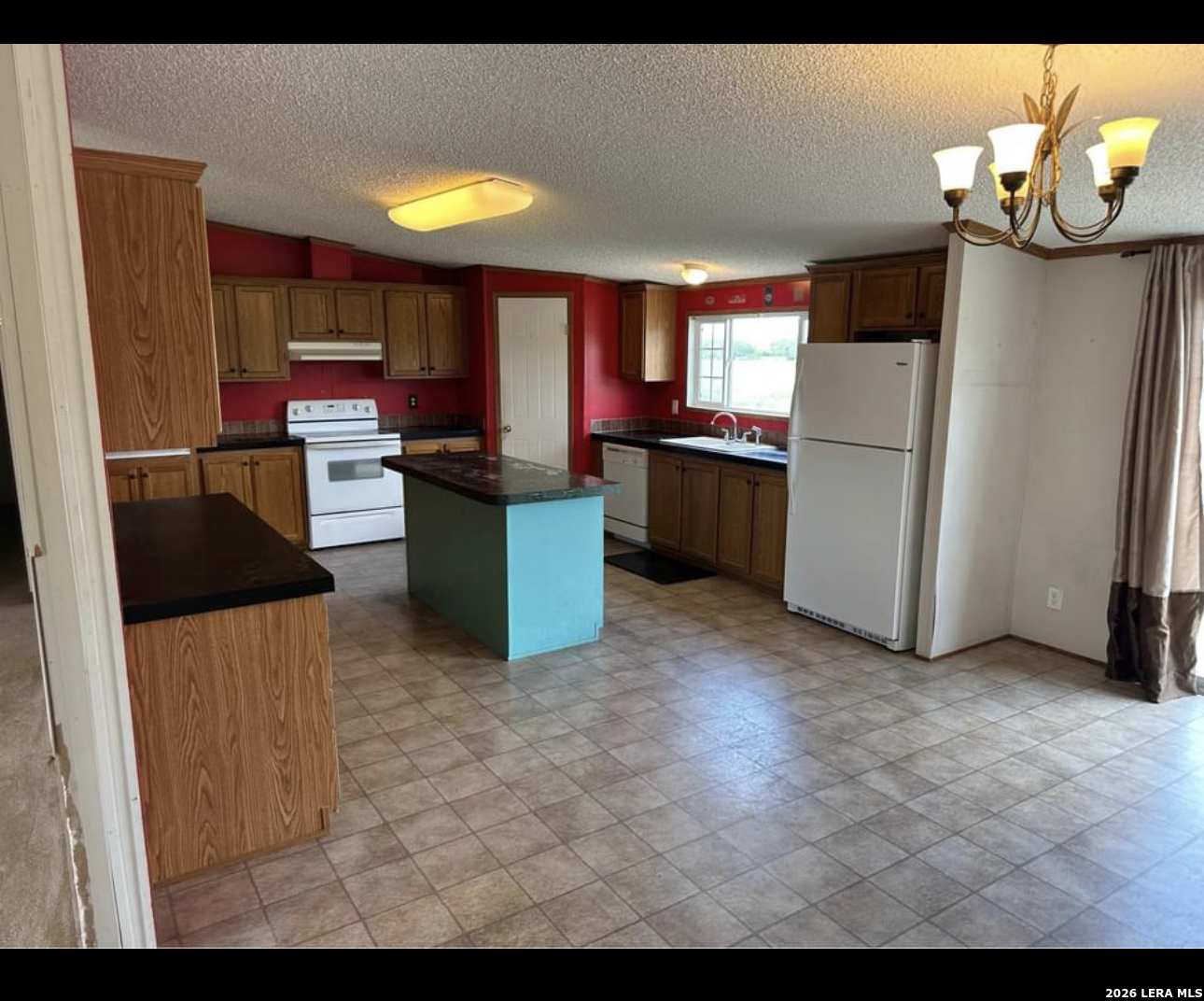 1667 County Road 345 Knippa TX 78870
