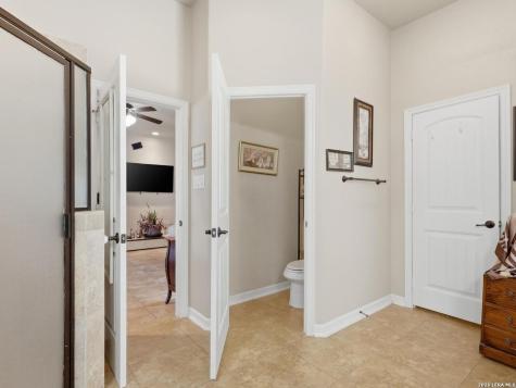 603 Sunshine Meadow Adkins TX 78101