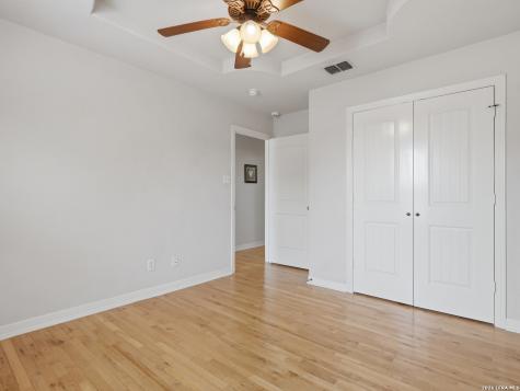 603 Sunshine Meadow Adkins TX 78101