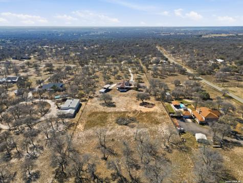 603 Sunshine Meadow Adkins TX 78101