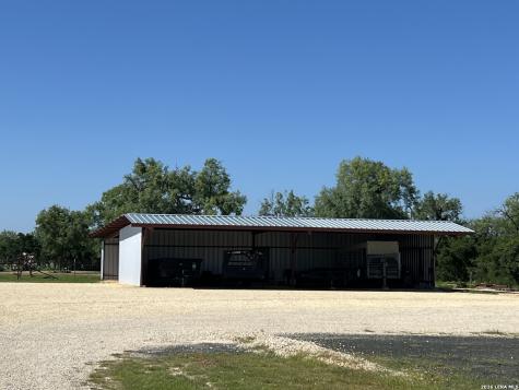 6624 W Fm 2200 Moore TX 78057