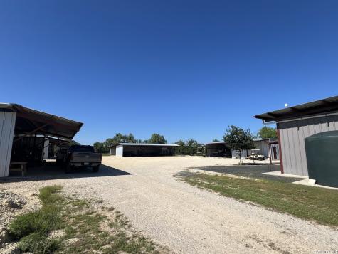 6624 W Fm 2200 Moore TX 78057