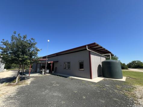 6624 W Fm 2200 Moore TX 78057