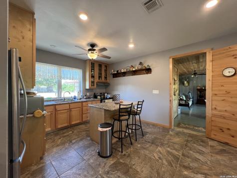 6624 W Fm 2200 Moore TX 78057