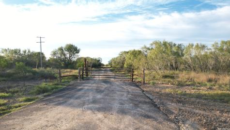 12 Fm 1581 Pearsall TX 78061