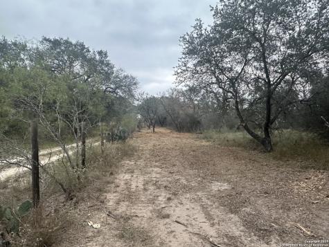 1150 County Road 765 Moore TX 78057