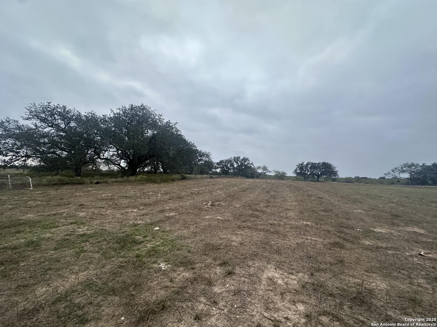 1150 County Road 765 Moore TX 78057
