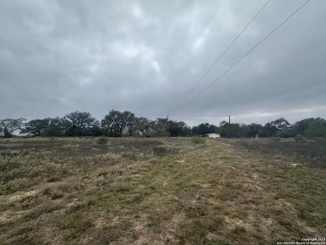 1150 County Road 765 Moore TX 78057
