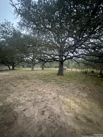 1150 County Road 765 Moore TX 78057