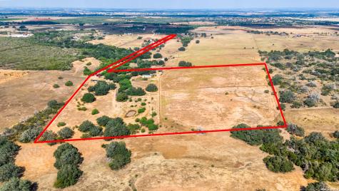 2141 County Road 132 Floresville TX 78114