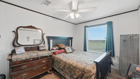 2141 County Road 132 Floresville TX 78114