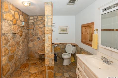 3655 North Seco Road Utopia TX 78884