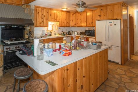 3655 North Seco Road Utopia TX 78884