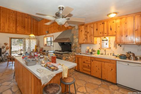 3655 North Seco Road Utopia TX 78884