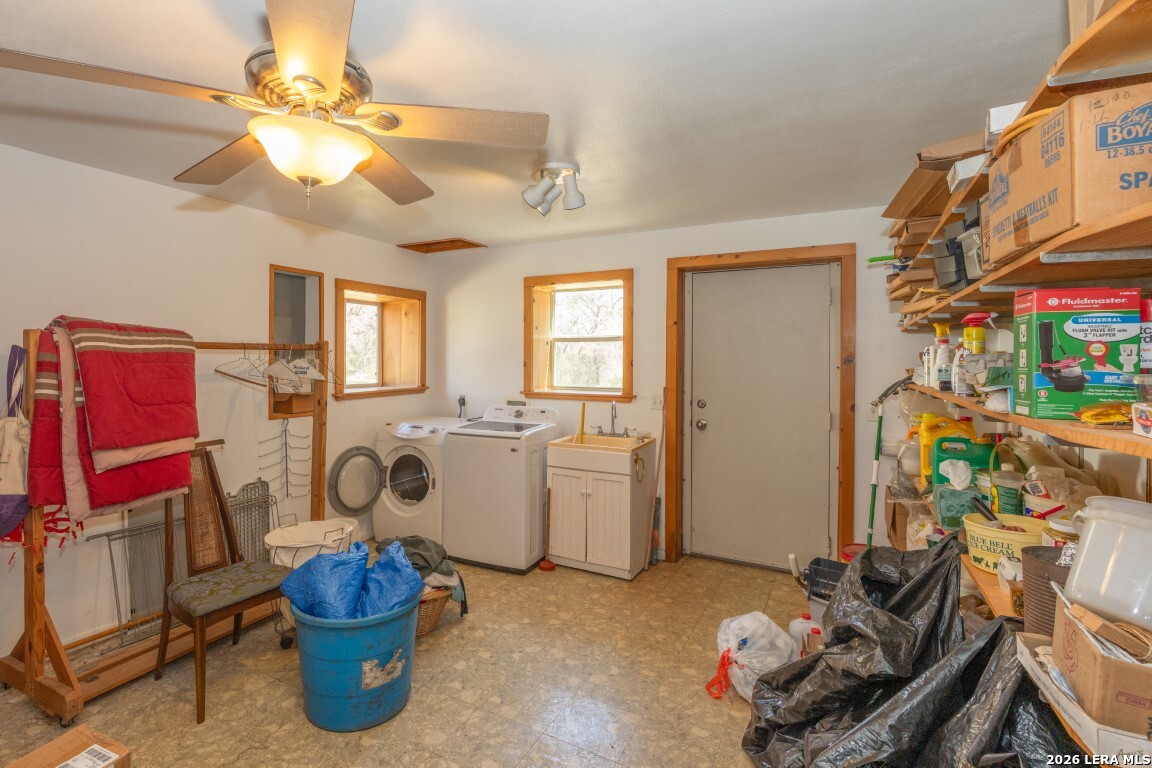 3655 North Seco Road Utopia TX 78884