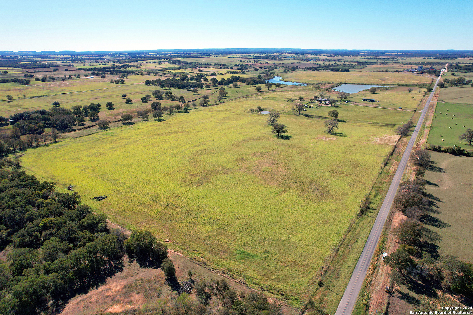 2433 Highway 588 Comanche TX 76442