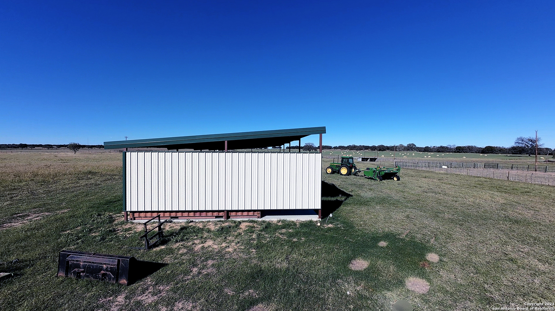 2433 Highway 588 Comanche TX 76442