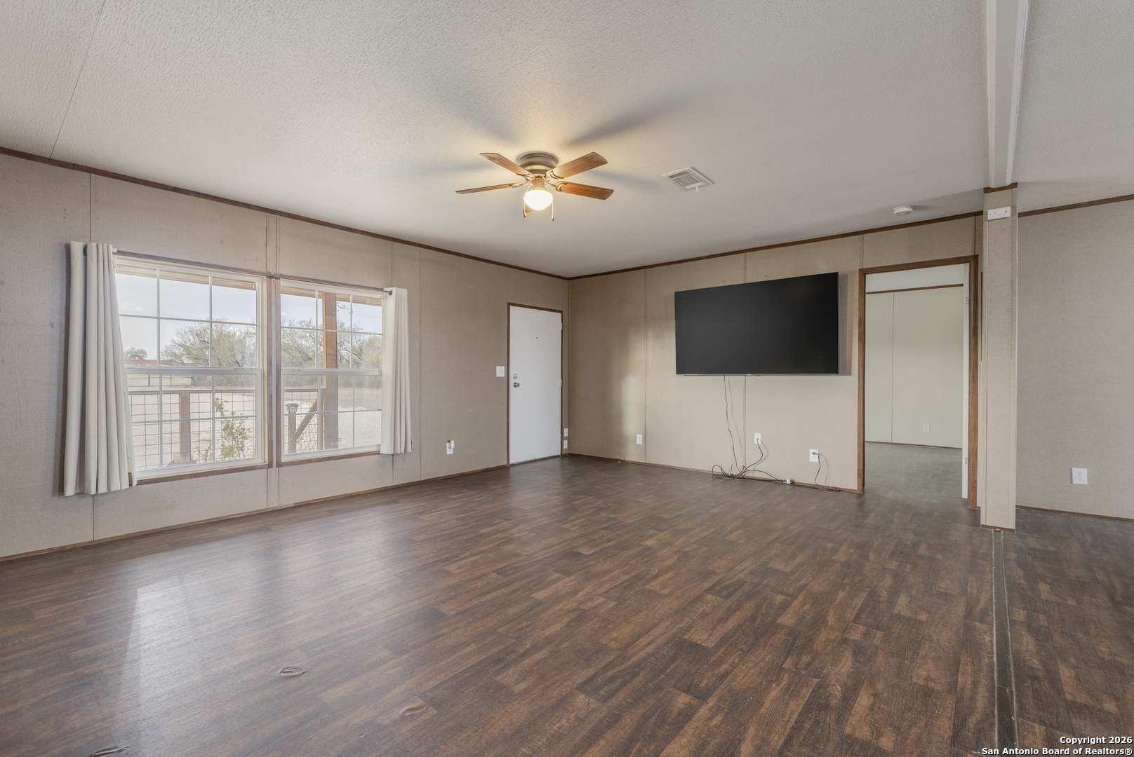 300 Private Road 2743 Moore TX 78057