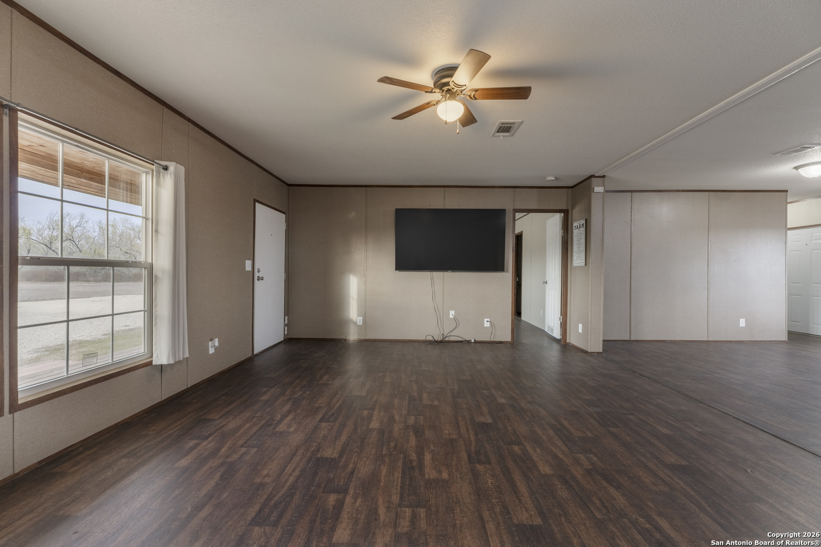 300 Private Road 2743 Moore TX 78057
