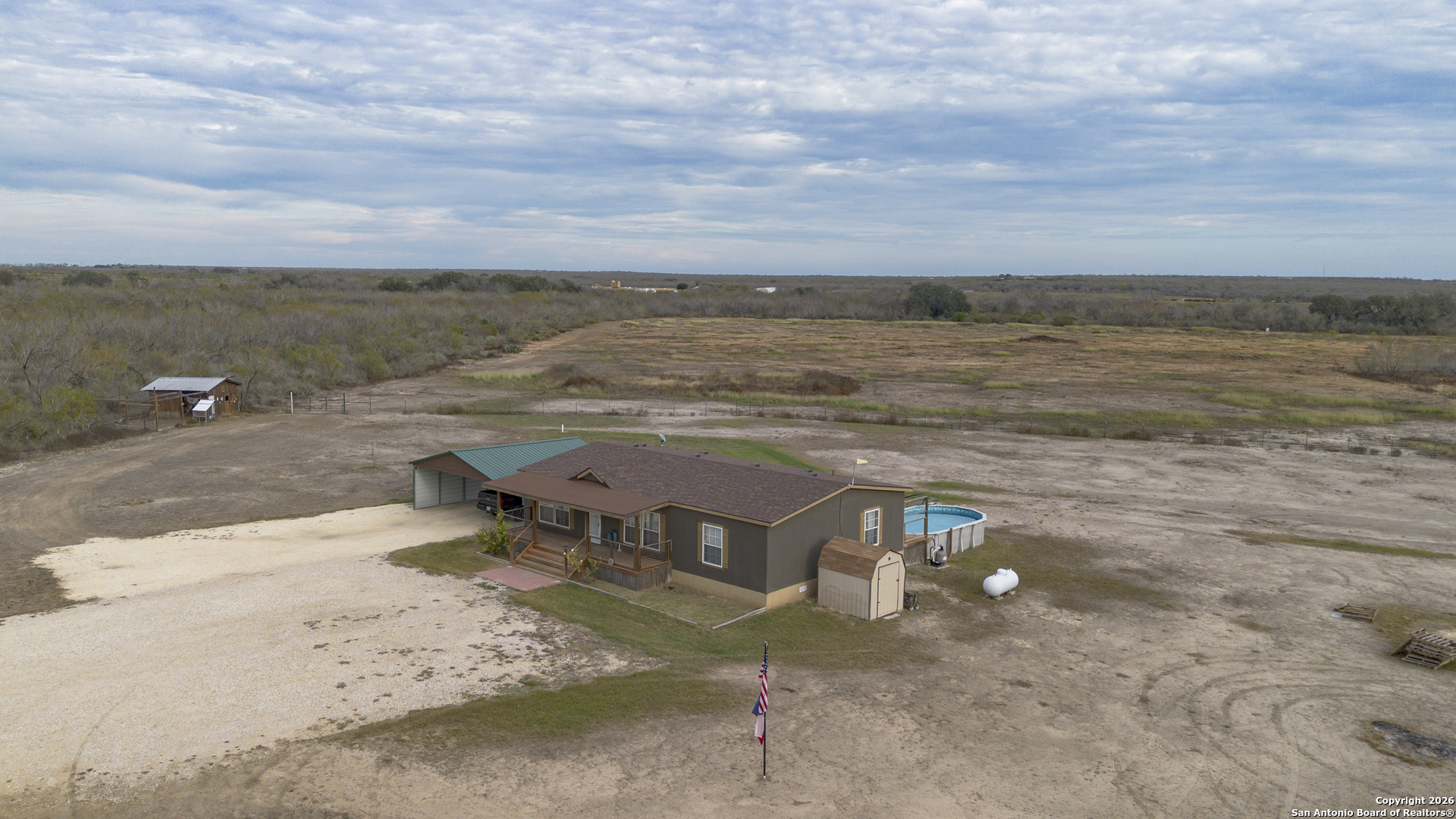 300 Private Road 2743 Moore TX 78057