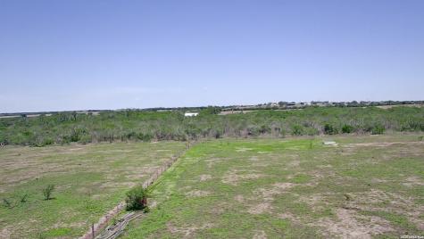 2103 County Road 138 Kenedy TX 78119