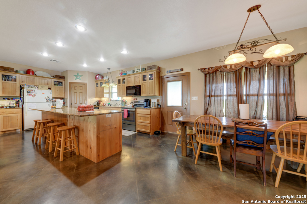 4190 Atkins Salado TX 76571